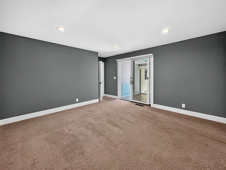 3221 Lunada Ln — Photo 34