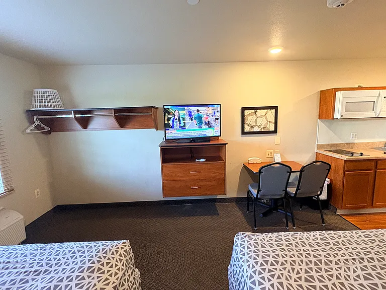 1455 Carl D Silver Pkwy #125 — Photo 5
