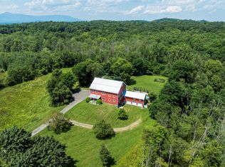 161 Whalesback Rd, Red Hook, NY 12571