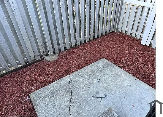 77 Villa Cir — Photo 8