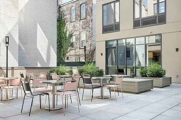 Rented by Zjama Realty Corp | media 12