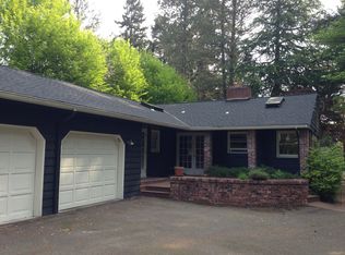 3237 74th Ave SE, Mercer Island, WA 98040