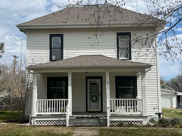 112 N Oak St, Whitewater, KS 67154