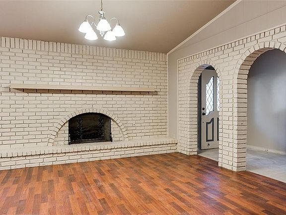 5th image of 2616 Evans Ct