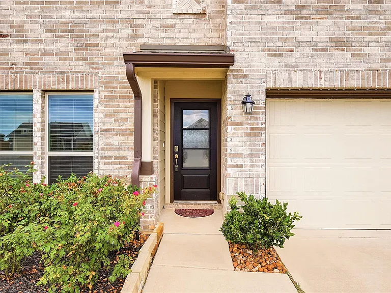 32311 Melbrooke Dr — Photo 4