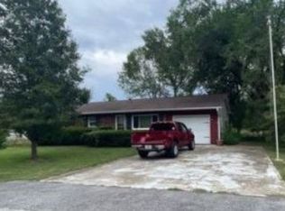 806 Lorna St, New Florence, MO 63363