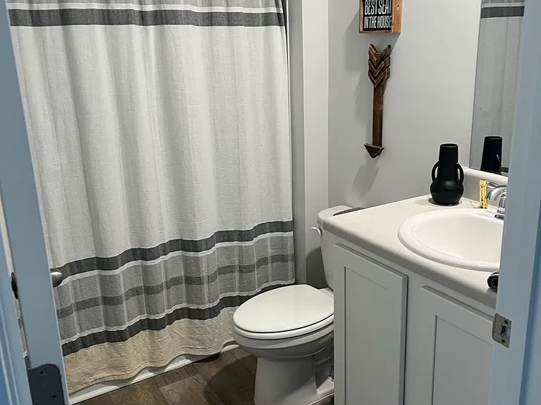 1011 Course Ln — Photo 12