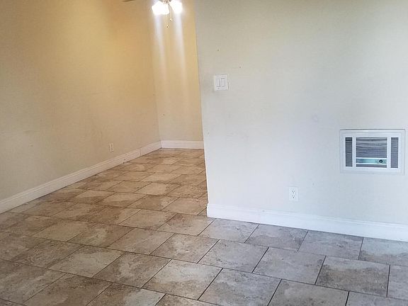 4th image of 14600 Inglewood Ave APT 37