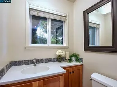 155 Clover Hill Ct — Photo 10