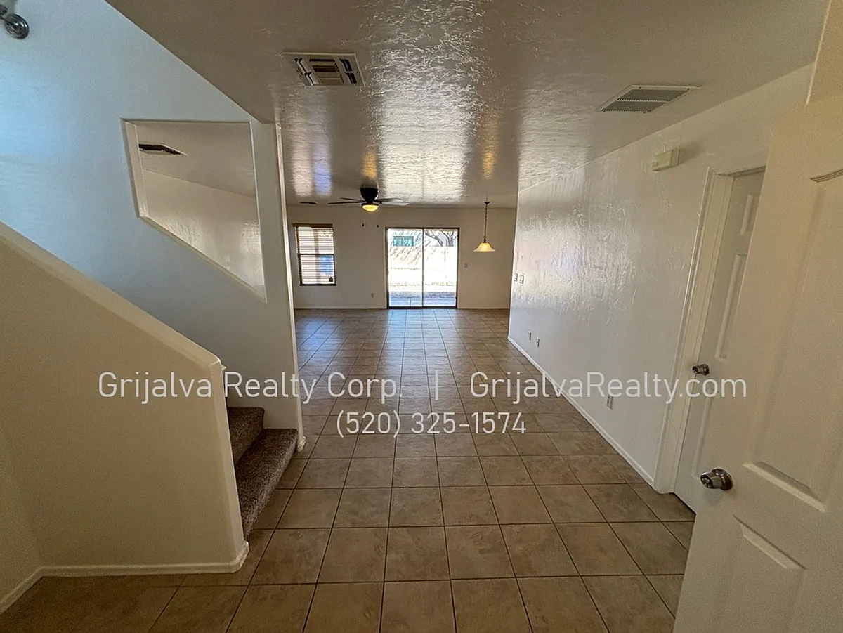 Building Photo - 770 W Firehawk Dr
