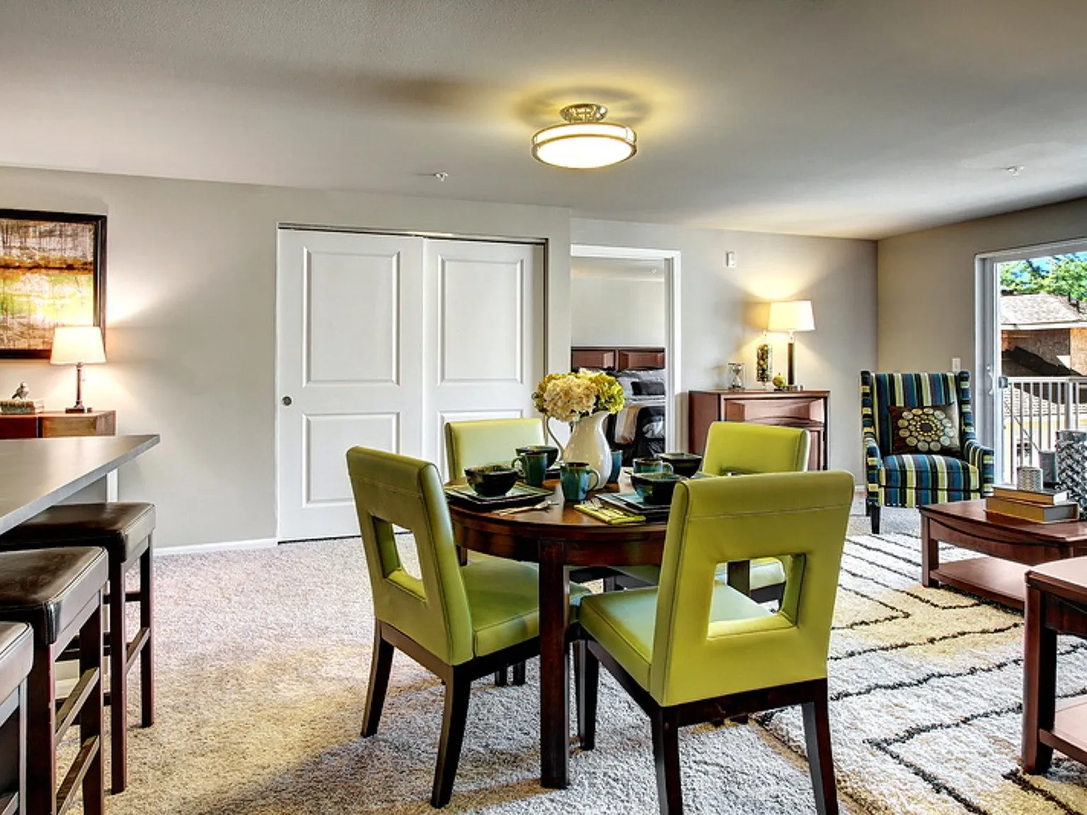 The Villas in Bellevue — Photo 4