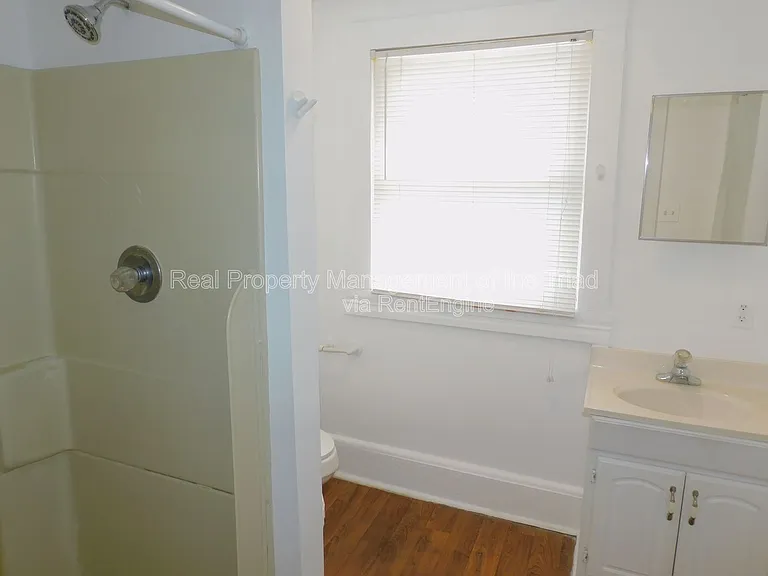 810 Brent St #B — Photo 15