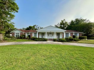 1002 W Pinedale Dr, Plant City, FL 33563