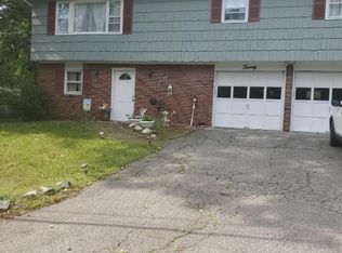 20 Adelphi Trl, Hopatcong, NJ 07843