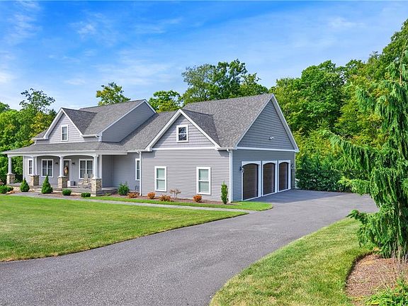 3rd image of 17 Lincoln Meadows Dr