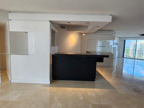 3rd image of 777 Bayshore Dr APT 1501