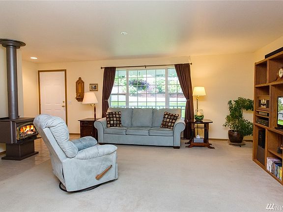 Walk on Into this Spacious Living Area