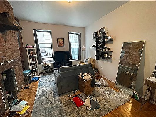 1st image of 447 W 37th St APT 5FW