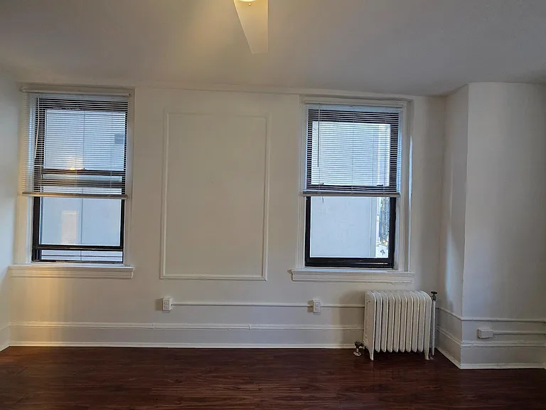 1324 Locust St #412 — Photo 8