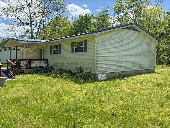 3rd image of 12660 Beaver Manor Rd