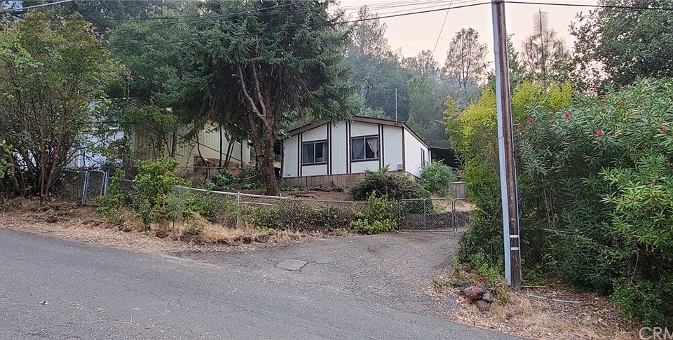 1st image of 3535 Oak Dr