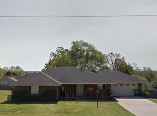 1901 McGuire St, Springdale, AR 72762