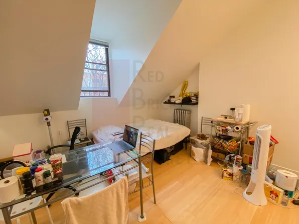 118 Charles St #8, Boston, MA 02114