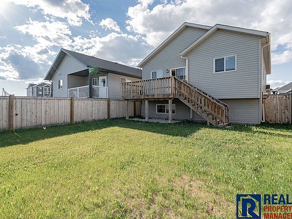 4th image of 86A Unit 8869 Ave #8869