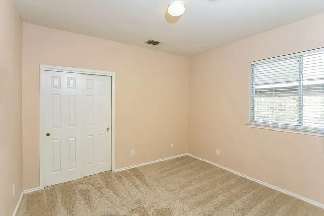 6115 Briscoe Leaf — Photo 2