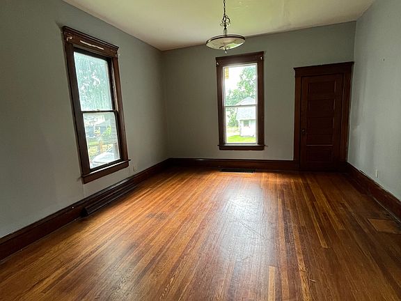 3rd image of 797 Brighton Blvd