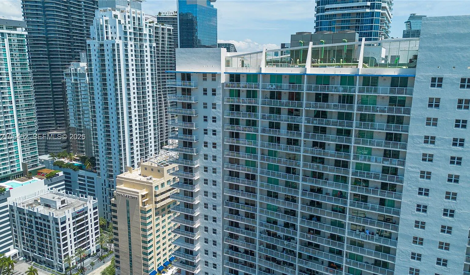 The Club At Brickell Bay — Photo 2