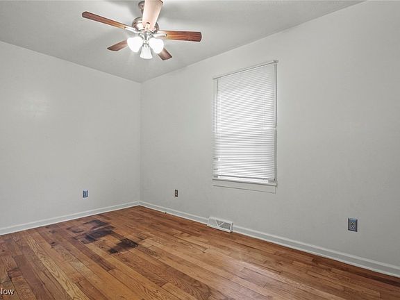 4th image of 3138 Diana Dr