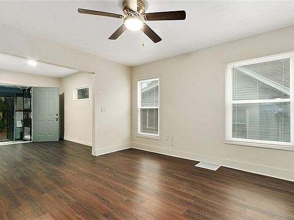 5th image of 5227 Highland Ave