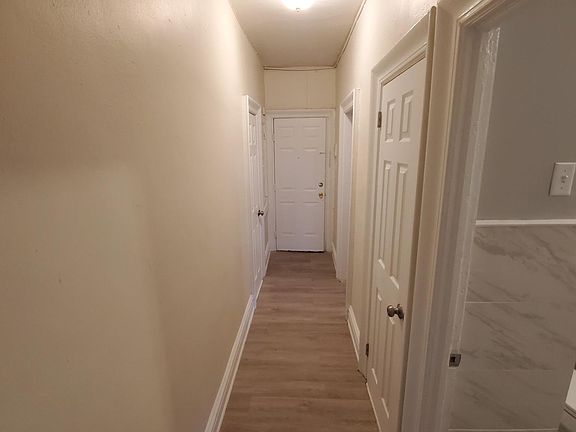 4th image of 49 Waverly St APT 2