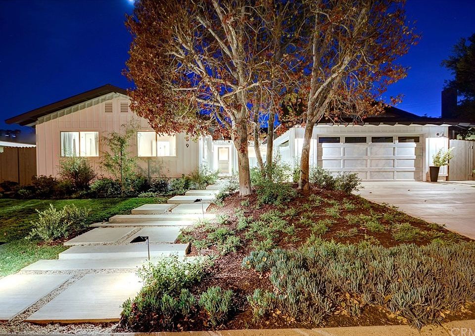 1st image of 239 Hill Pl