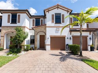 3489 W 103rd Ter, Hialeah, FL 33018