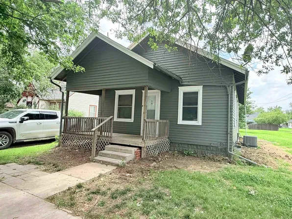 217 N Lincoln St, Hillsboro, KS 67063