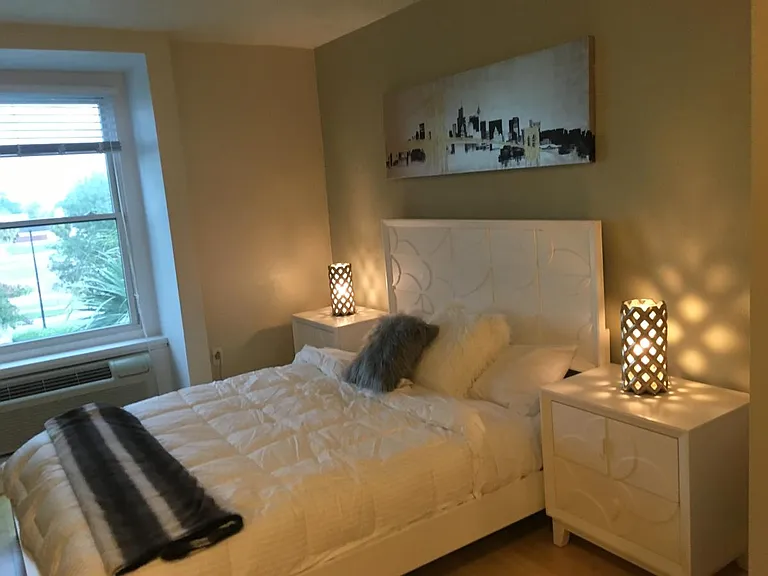 224 E Garden St #411 — Photo 3