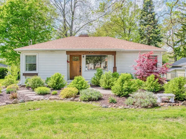 439 Curwood Dr, Owosso, MI 48867