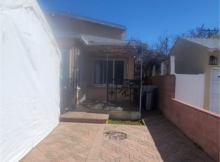 2016 N Screenland Dr, Burbank, CA