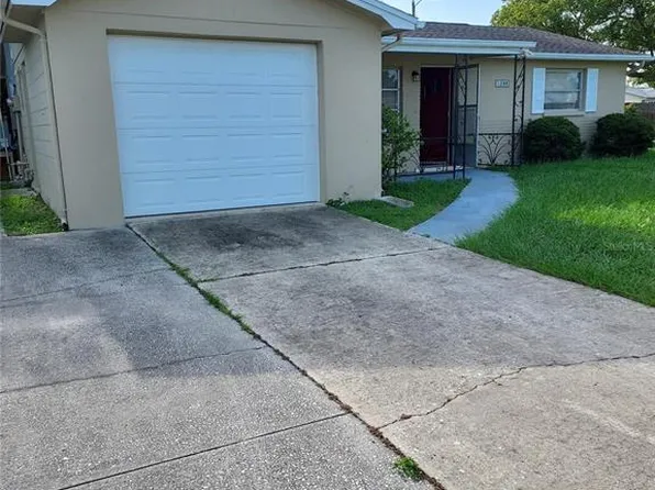 1240 Chelsea Ln, Holiday, FL 34691