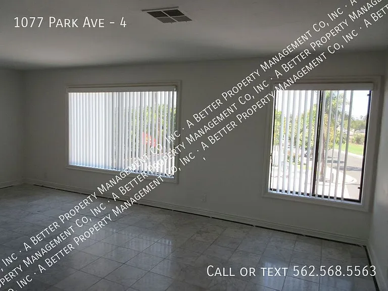 1077 Park Ave #4 — Photo 17