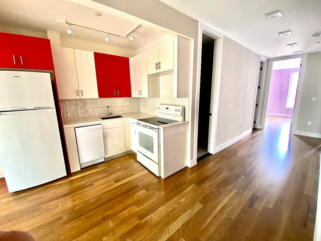 1424 Hancock Street — Photo 2