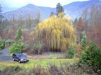 1st image of 6105 Rogue River Hwy
