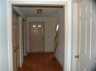 19700 S Sagamore Rd, Fairview Park, OH 44126
