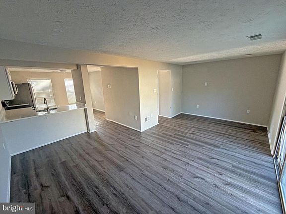 5th image of 7219 Branchwood Pl