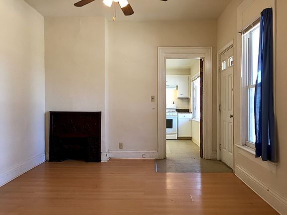 5th image of 176 Glenwood Ave