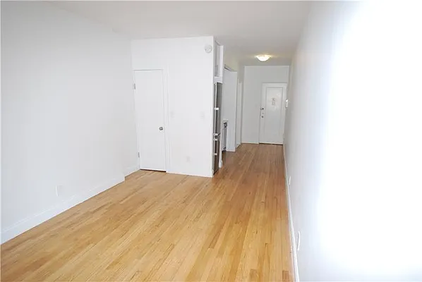 Rented by Buchbinder & Warren | media 7