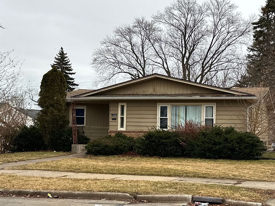 2nd image of 1239 Indiana St