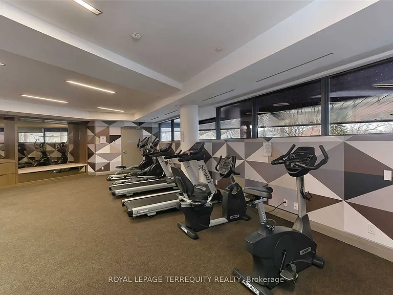 2118 Bloor St W #403 — Photo 22